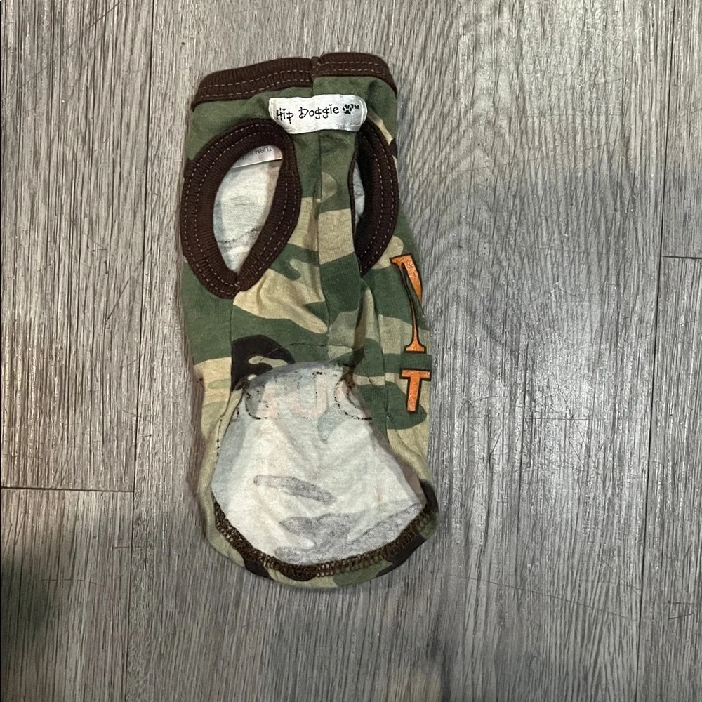 Camo dog tank top in XXS! A little brown from  Fabric ! Washed never used